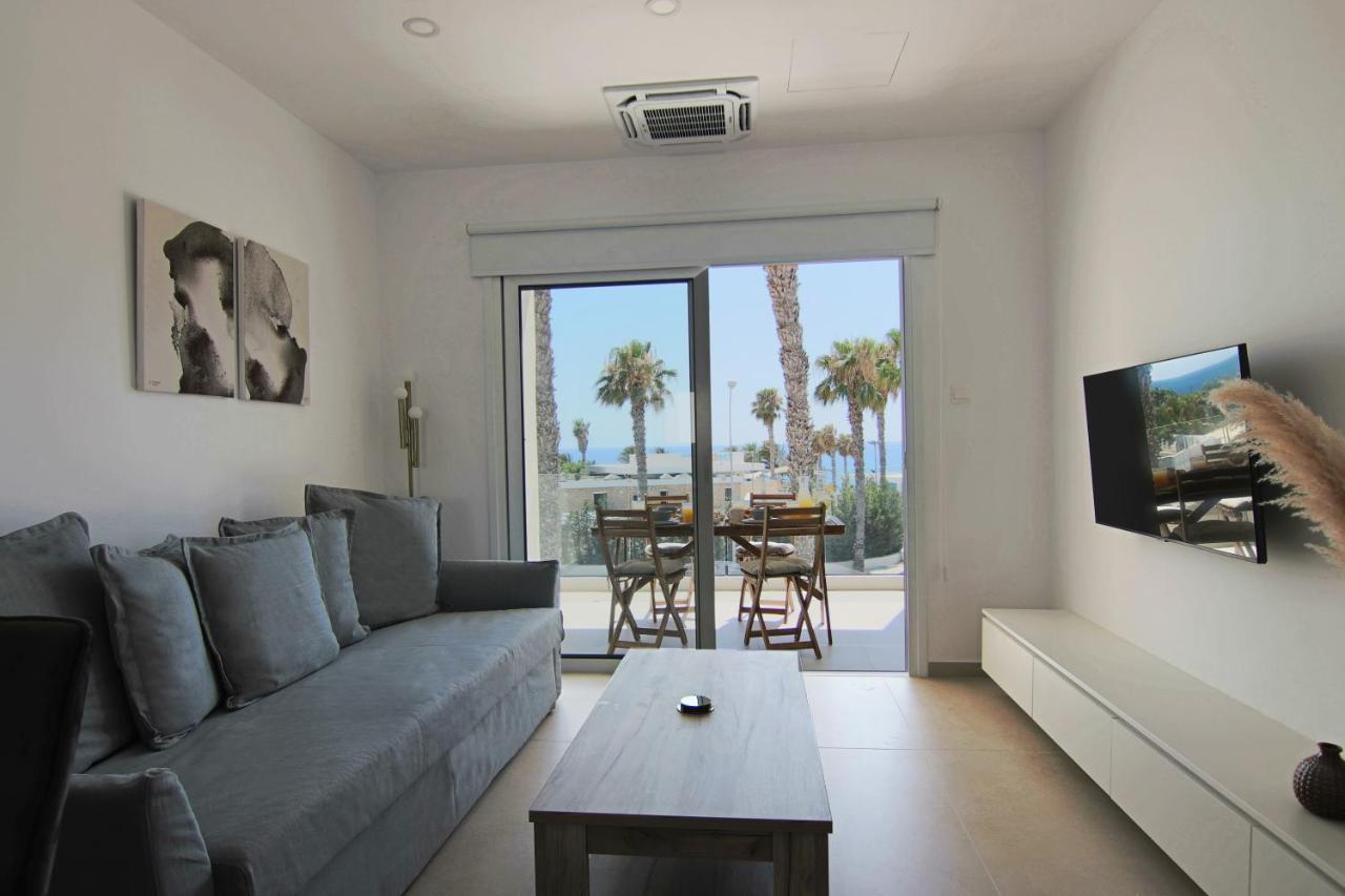 Phaedrus Living: Seaview Luxury Flat Limnaria 151 Apartment Paphos Exterior photo